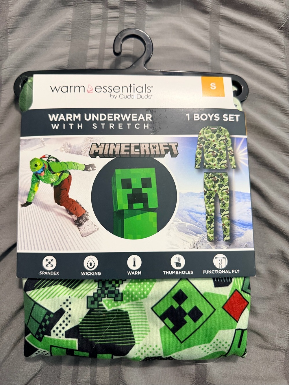 New 6/7 Cuddl Duds x Minecraft Boys Green Creeper Thermal Set